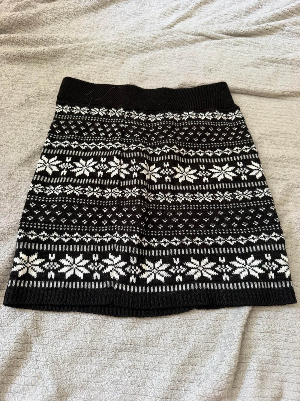 dELiA*s Black & White Fair Isle Knit Mini Skirt